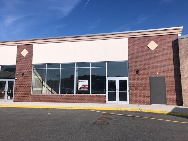 More Photos Of 1400 Boston Rd, Springfield Storefront For Lease