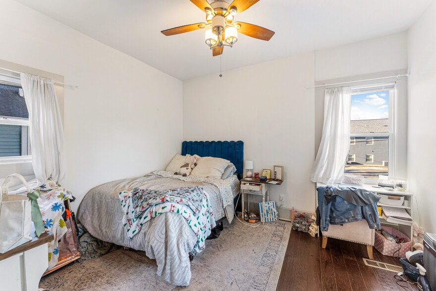 More Photos Of 1415 Highland Ave, Knoxville Multifamily For Sale