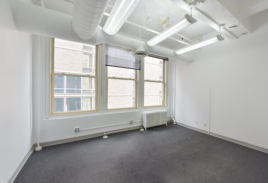 More Photos Of 70 W 36th St, New York Office For Lease