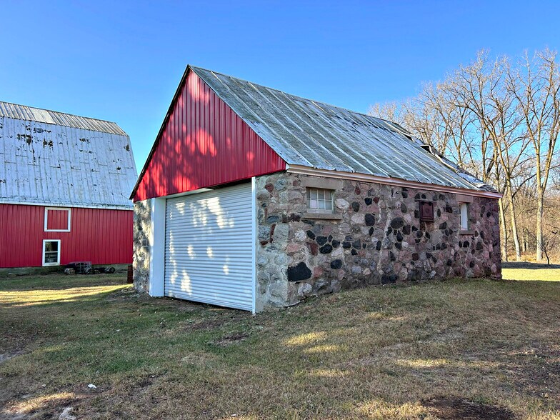 More Photos Of N2119 Bay de Noc Dr, Menominee Flex For Sale