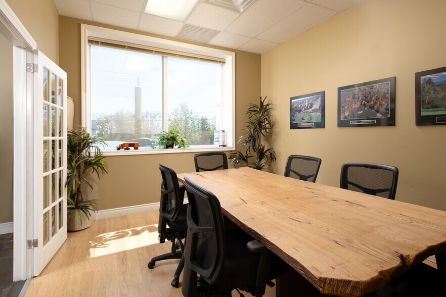 More Photos Of 2455 Industrial St, Burlington Warehouse For Sale