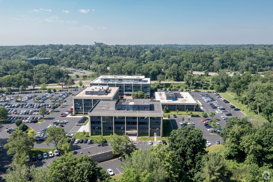 More Photos Of 3010 Westchester Ave, Purchase Office For Lease