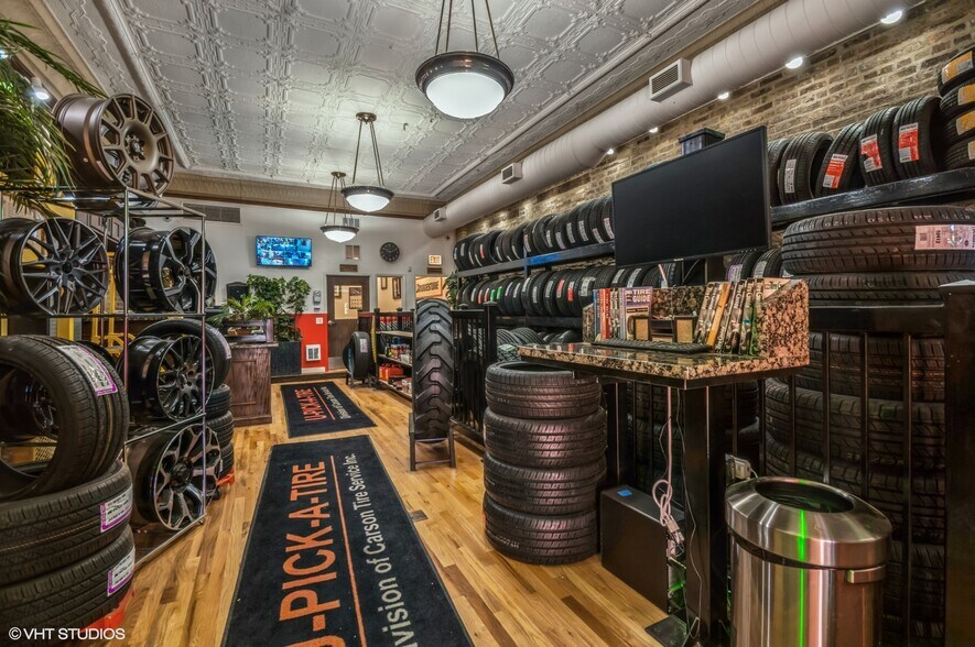 More Photos Of 1528 W Fullerton Ave, Chicago Storefront Retail Residential For Sale