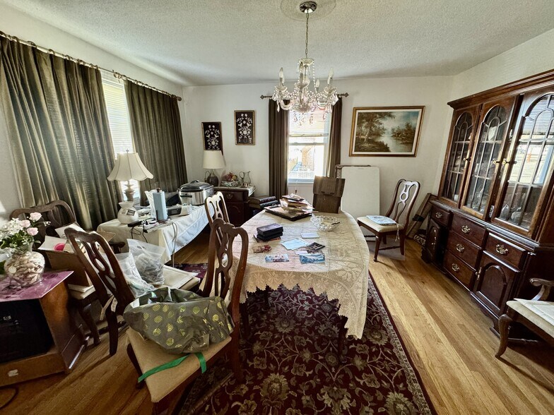More Photos Of 2725 North Point Rd, Dundalk Office For Sale