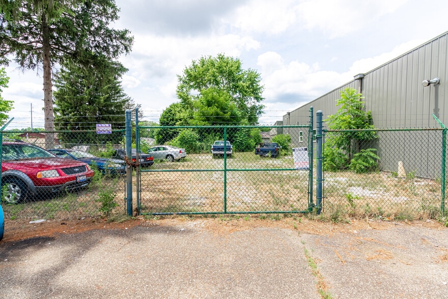 More Photos Of 2615 Harrisburg Ave NE, Canton Warehouse For Sale