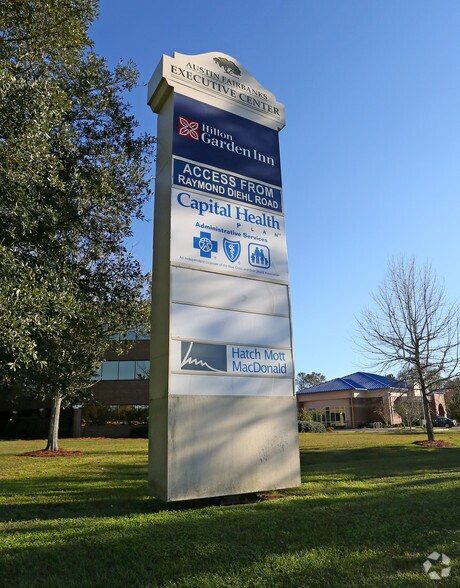 More Photos Of 1545 Raymond Diehl Rd, Tallahassee Office For Lease