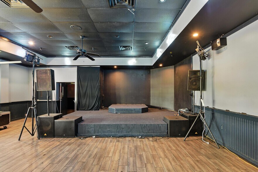 More Photos Of 9660 Dry Fork Rd, Harrison Theater Concert Hall For Sale