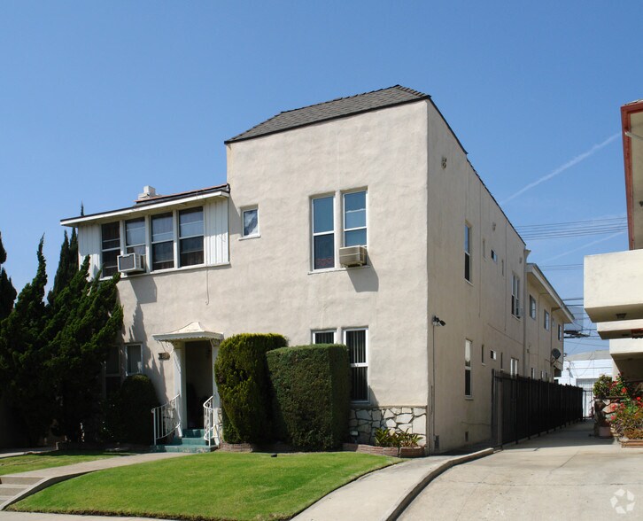 More Photos Of 6147 Alcott St, Los Angeles Apartments For Sale