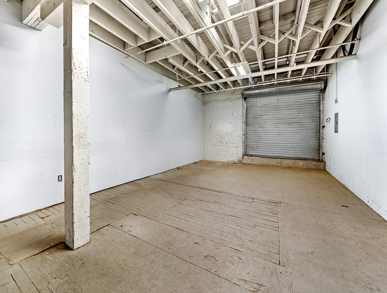 More Photos Of 118 W 36th St, Los Angeles Flex For Lease