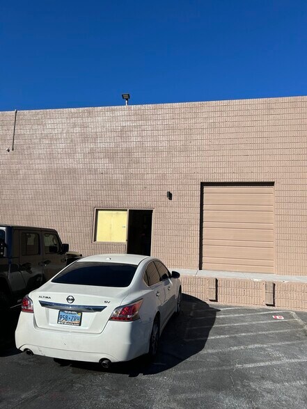 Primary Photo Of 3301-3327 Western Ave, Las Vegas Industrial For Sale