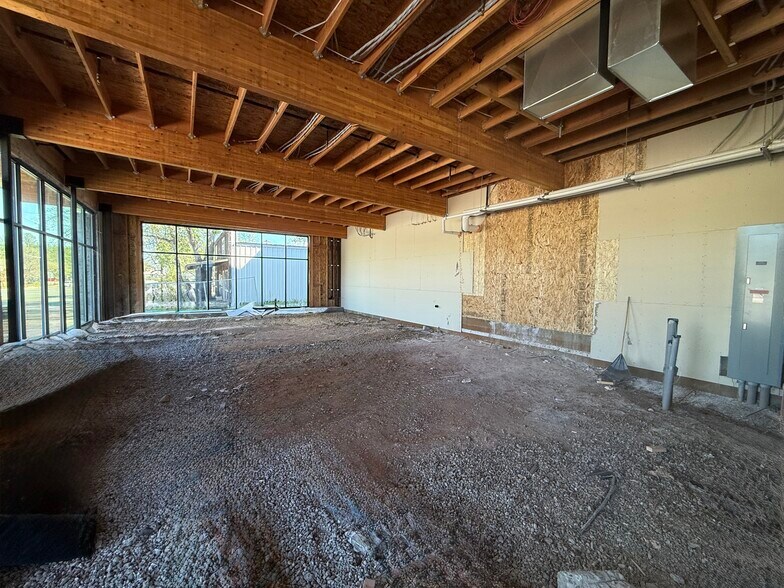 More Photos Of 4640 Shasta Dam Blvd, Shasta Lake General Retail For Lease