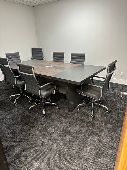 More Photos Of 455 Fairway Dr, Deerfield Beach Office For Lease