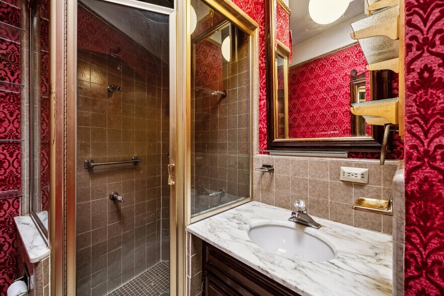 More Photos Of 19 Danvers St, San Francisco Apartments For Sale