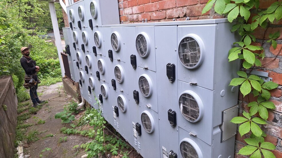 More Photos Of 365 Willow St, Waterbury Apartments For Sale