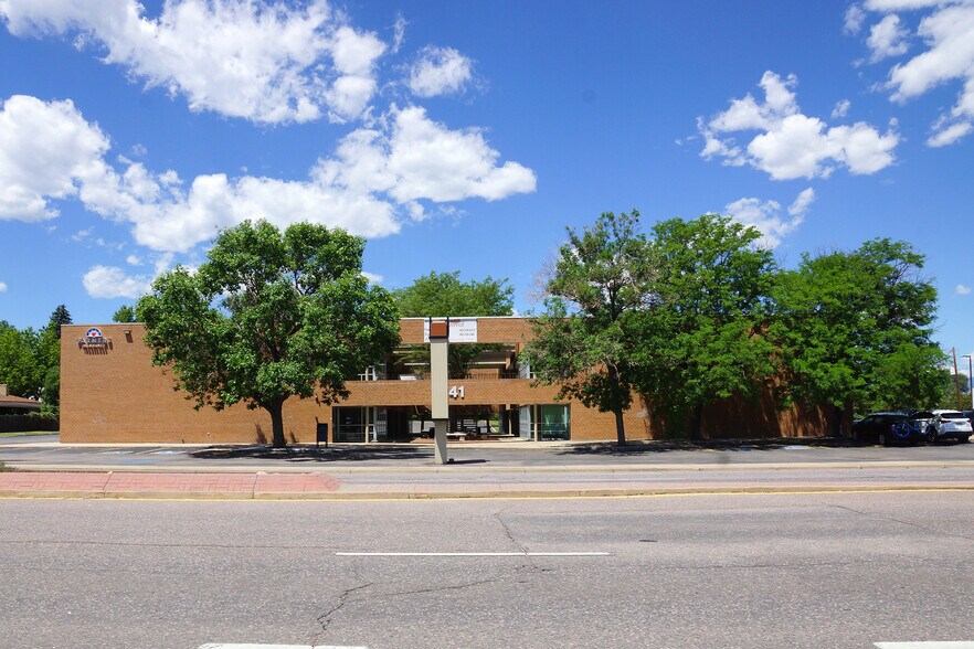 More Photos Of 441 Wadsworth Blvd, Lakewood Medical For Lease