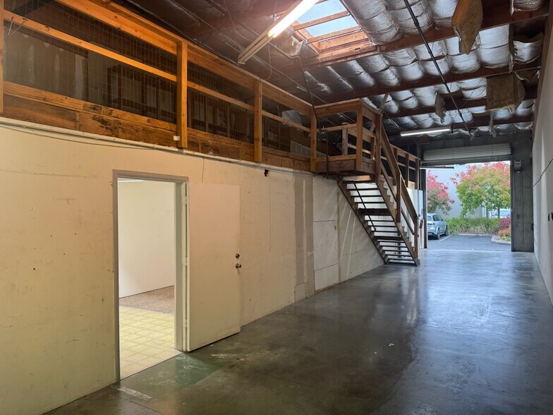 More Photos Of 1814 Empire Industrial Ct, Santa Rosa Warehouse For Sale