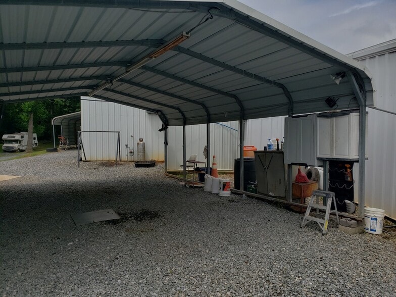 More Photos Of 4239 Kings Mountain Hwy, Bessemer City Warehouse For Sale