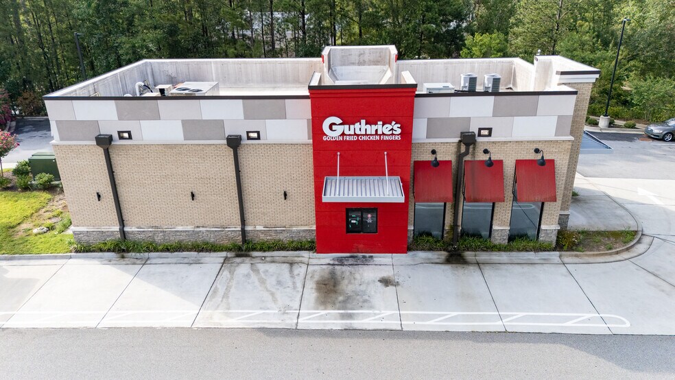 More Photos Of 2021 Commerce Dr N, Peachtree City General Retail For Sale