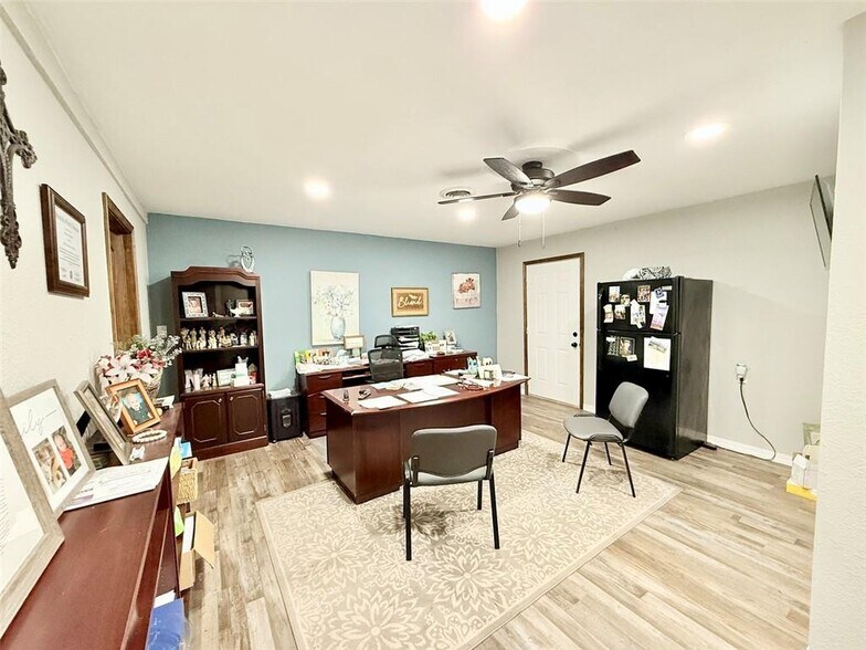 More Photos Of 11442 SR 27, Hector Medical For Sale