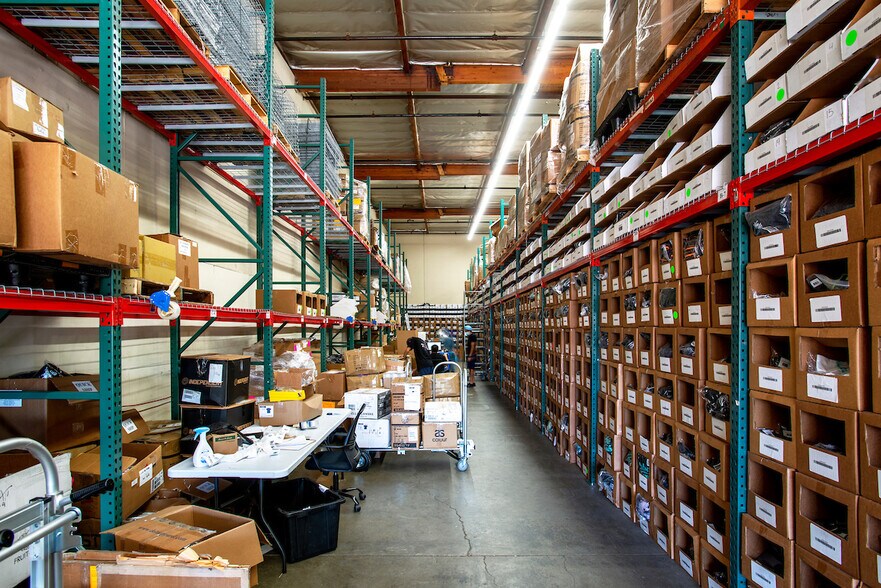 More Photos Of 1771-1837 E 46th St, Los Angeles Warehouse For Lease