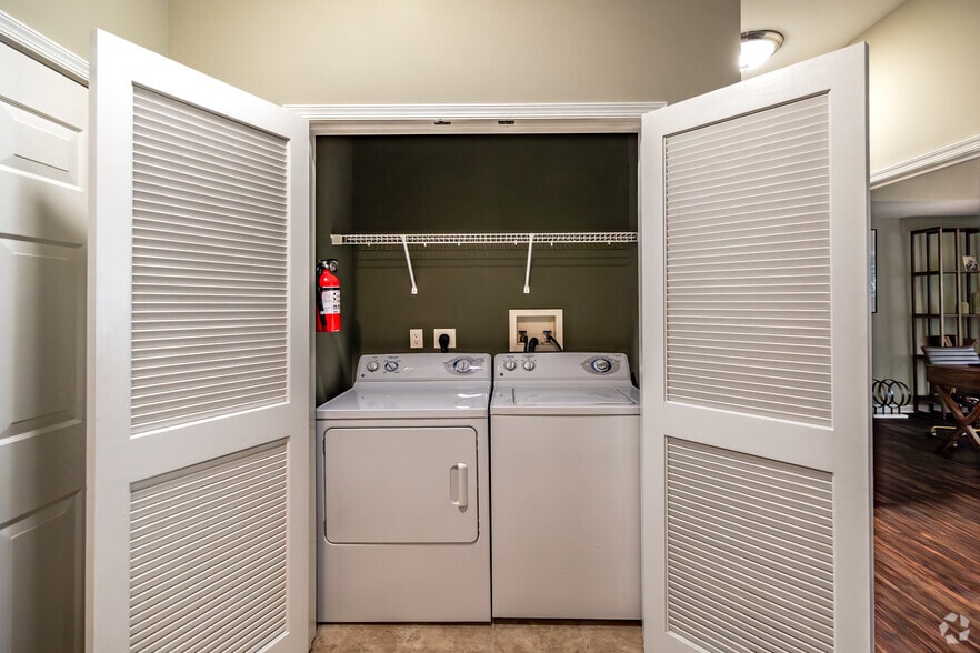More Photos Of 4000 Riverside Station Blvd, Secaucus Apartments For Lease