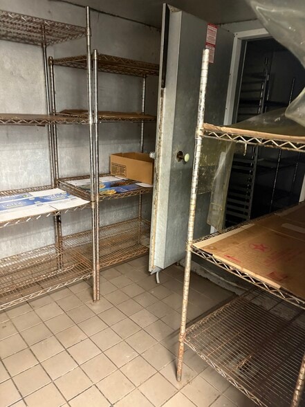 More Photos Of 4918-4934 Broadway, New York Storefront For Lease