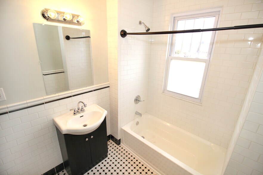 More Photos Of 7501 Dunedin St, Detroit Apartments For Sale