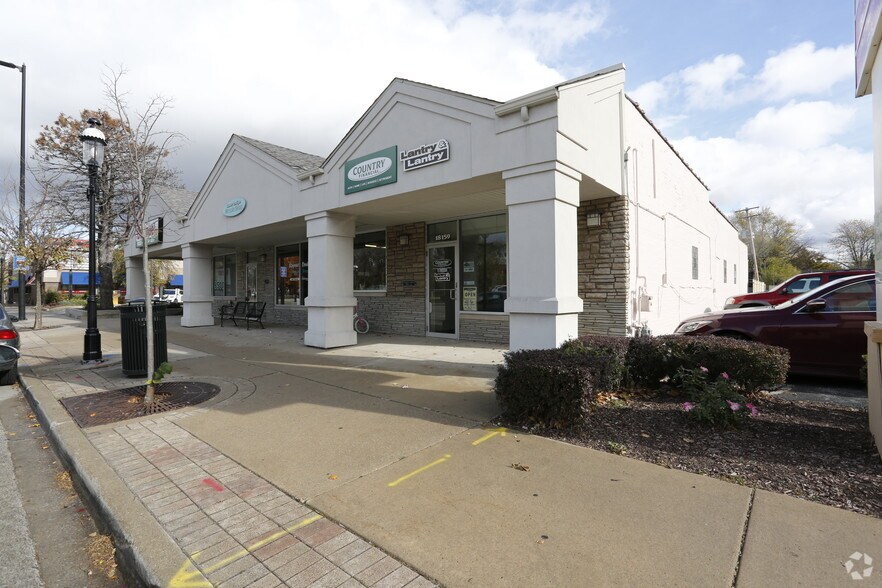 More Photos Of 18159 Dixie Hwy, Homewood Storefront Retail Office For Sale