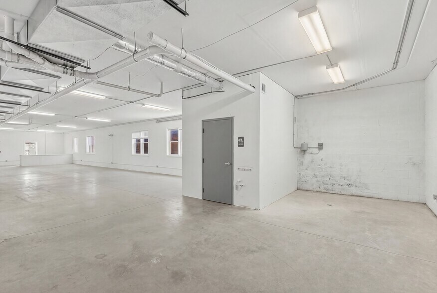 More Photos Of 846 Faith Rd, Salisbury Religious Facility For Lease