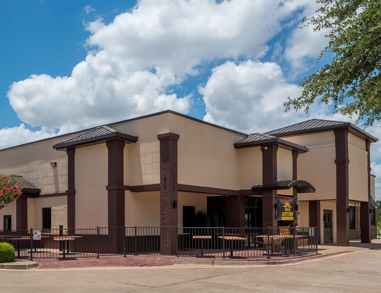 3315 N President Bush Hwy, Garland, TX 75040 Retail For Lease