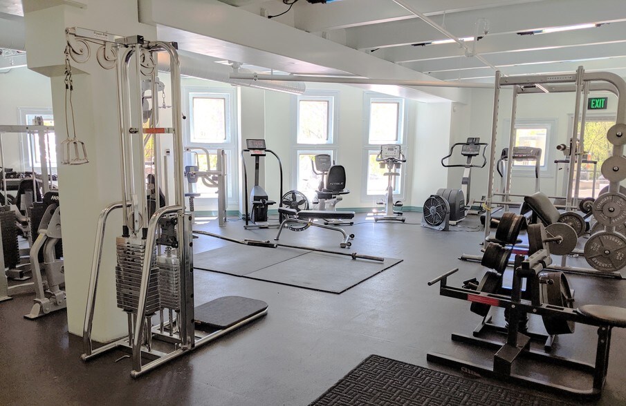 More Photos Of 5475 Mark Dabling Blvd, Colorado Springs Office For Lease