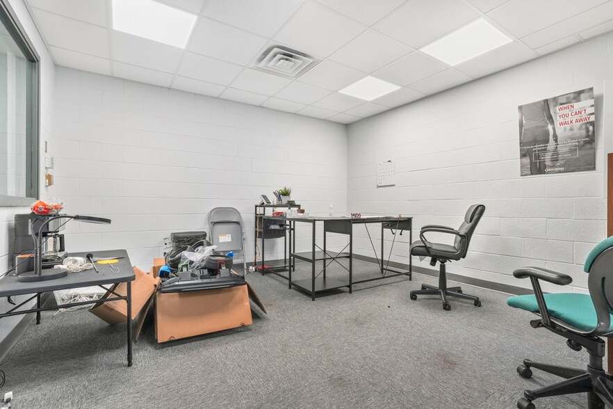 More Photos Of 2600 25th St, Canton Specialty For Sale