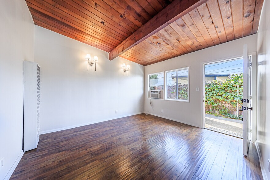 More Photos Of 5629 Cleon Ave, North Hollywood Multifamily For Sale