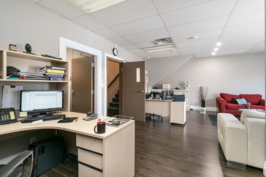 More Photos Of 17957 55th Ave, Surrey Warehouse For Sale