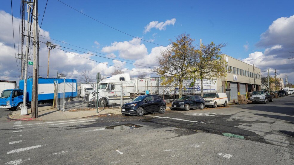 More Photos Of 165-15 145th Dr, Jamaica Warehouse For Lease