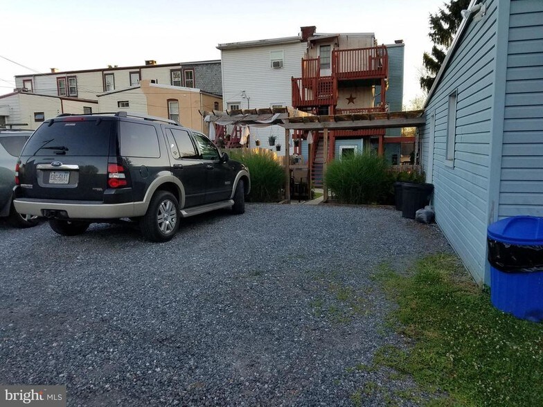 More Photos Of 633 Main St, Denver Apartments For Sale