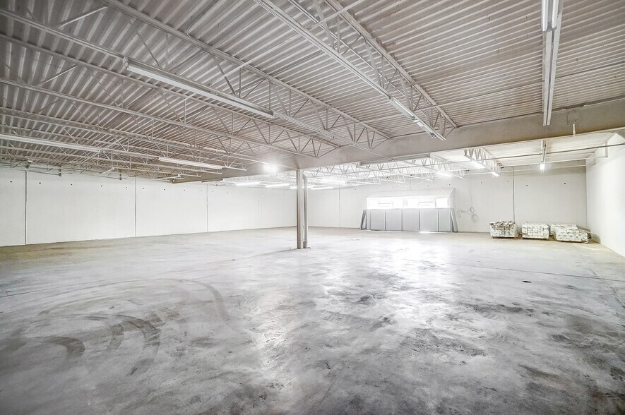 More Photos Of 4745 Wadsworth Rd, Dayton Warehouse For Lease