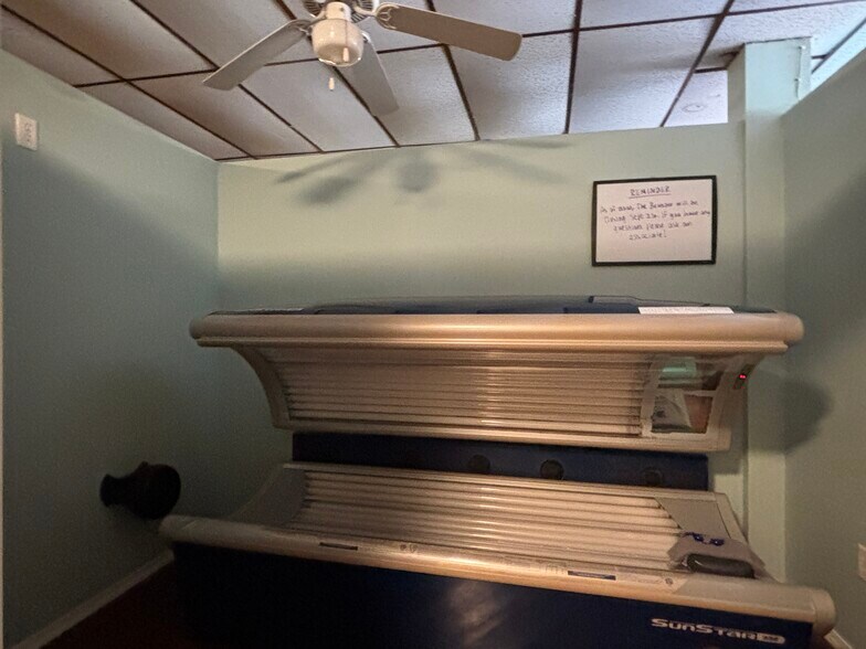 More Photos Of 206 W Main St, Mc Arthur Flex For Sale