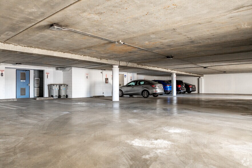 More Photos Of 105 Crescent Bay Dr, Laguna Beach Office For Lease