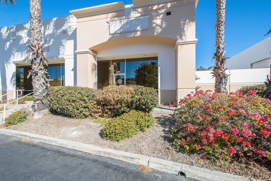 More Photos Of 1221 Puerta Del Sol, San Clemente Warehouse For Lease