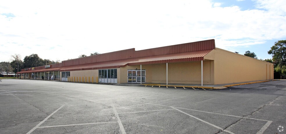 More Photos Of 432-440 E Howard St, Live Oak Unknown For Lease