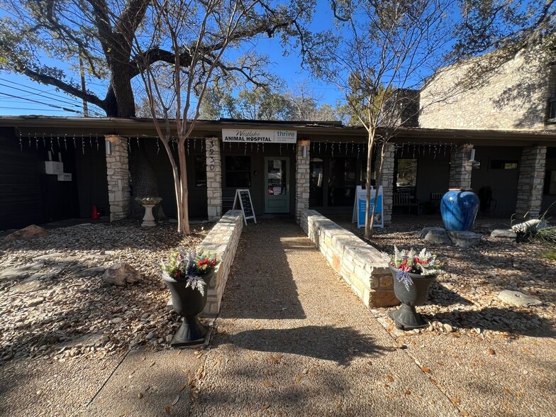 More Photos Of 3930 Bee Caves Rd, Austin Office For Lease