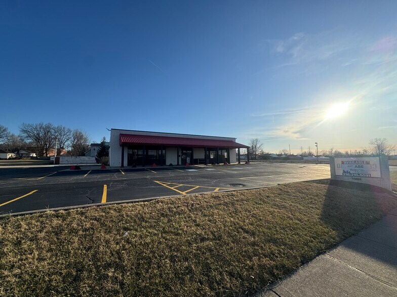 More Photos Of 13425 Snow Rd, Brook Park Freestanding For Lease