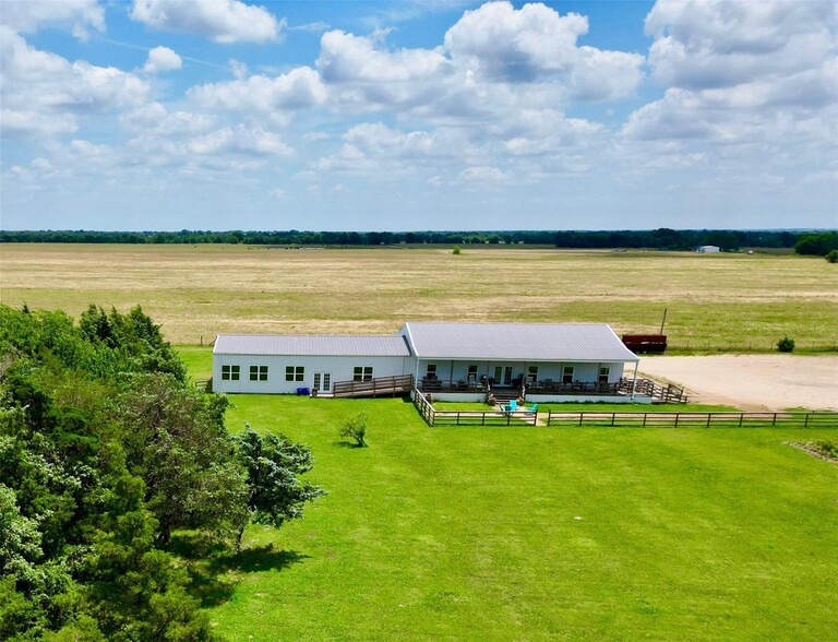 Primary Photo Of 9262 Farm to Market Road 79, Sumner Restaurant For Sale