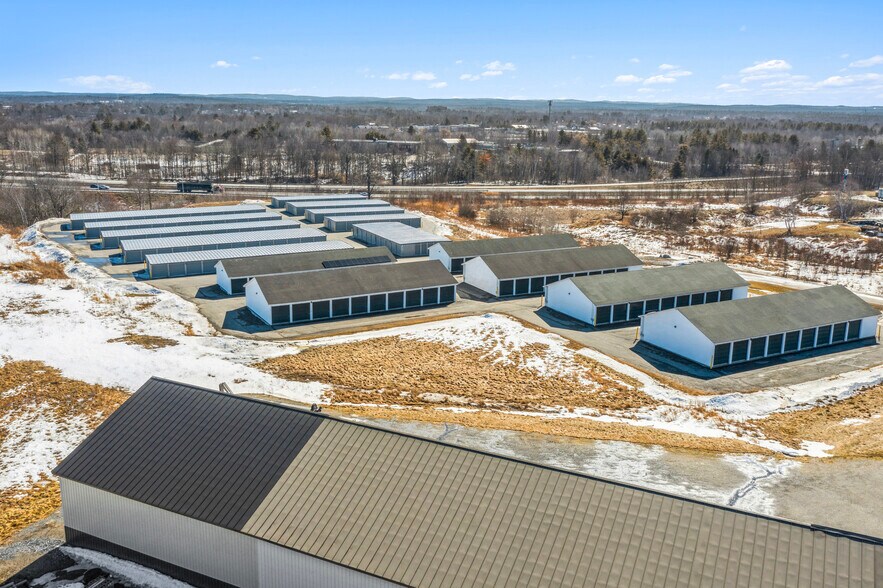 More Photos Of 204 Center Rd, Fairfield Self Storage For Sale
