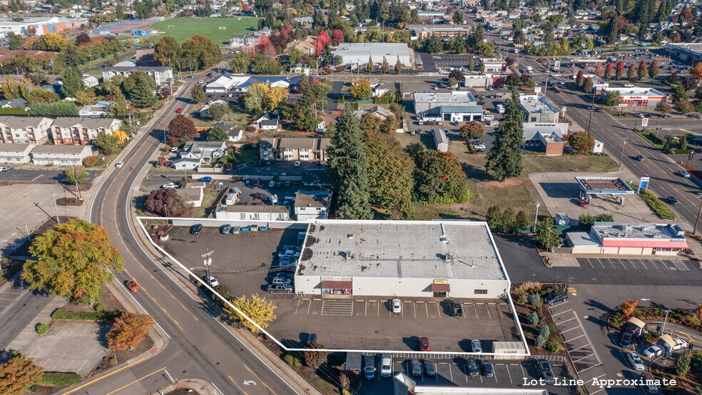 More Photos Of 2175 S Main Rd, Lebanon General Retail For Sale