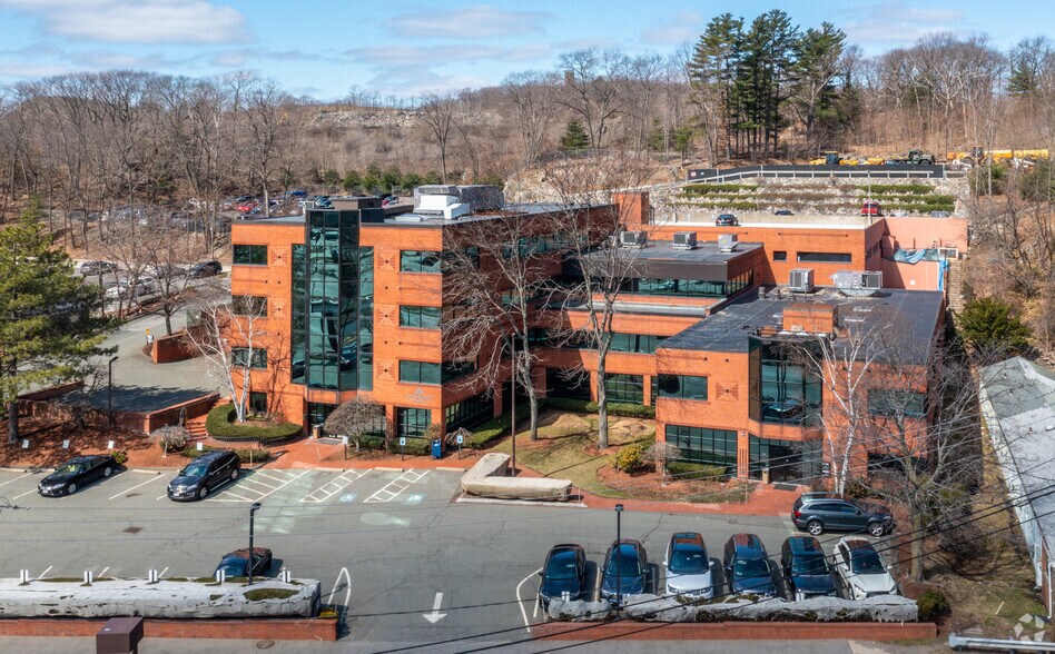 More Photos Of 1711-1715 Broadway, Saugus Loft Creative Space For Lease