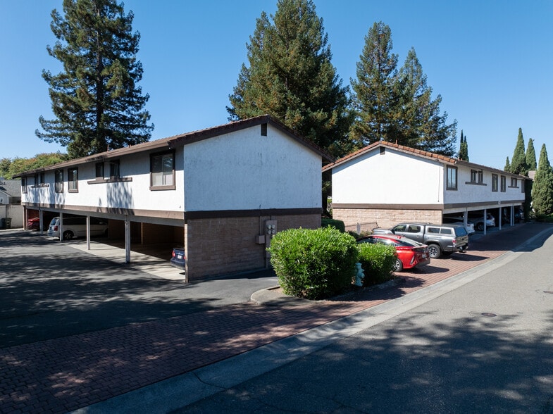 More Photos Of 7111 Marsh Way, Cotati Apartments For Sale