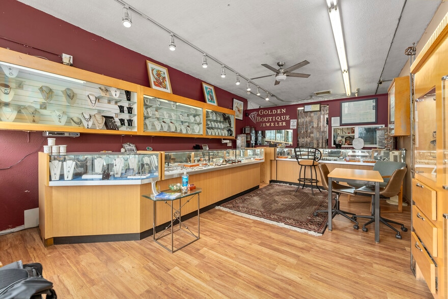 More Photos Of 1213-1223 S Pacific Coast Hwy, Redondo Beach Storefront For Sale