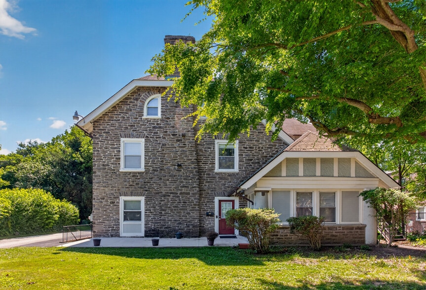 More Photos Of 820 E Vernon Rd, Philadelphia Unknown For Lease